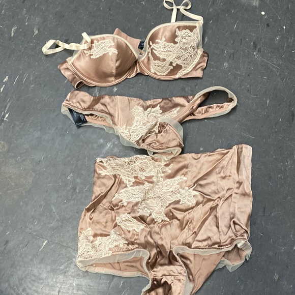 Obsidian By Elle Macpherson Lingerie Set Sz S - Picture 16 of 16